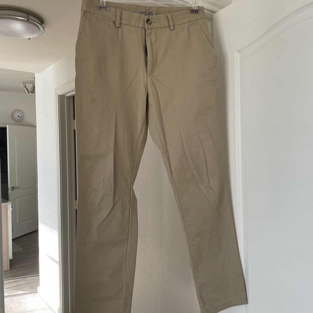 Athletic Fit Chino